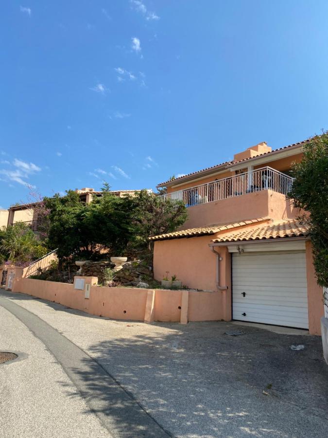 Villa Mit Grossartigem Panoramablick Auf Das Meer Und Direkt Am Pool La Croix-Valmer Exterior photo